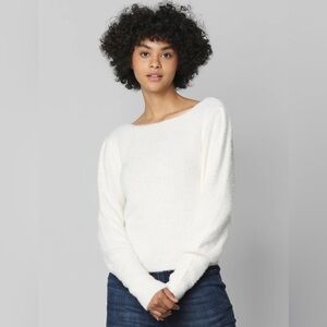 Elegant white sweater